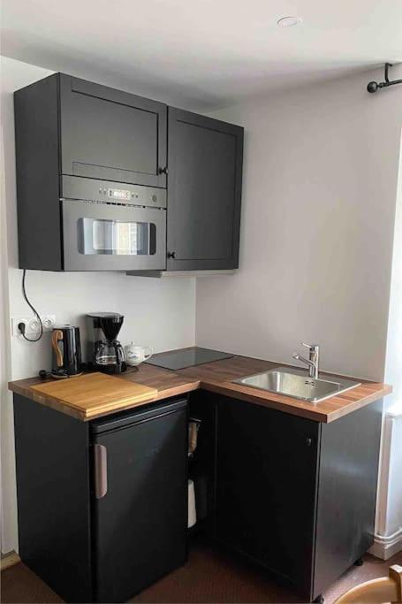 Appartement En Plein Coeur Historique De Dinan Extérieur photo