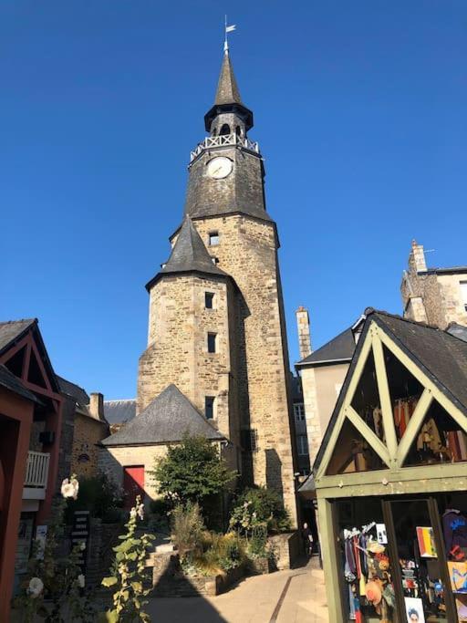 Appartement En Plein Coeur Historique De Dinan Extérieur photo
