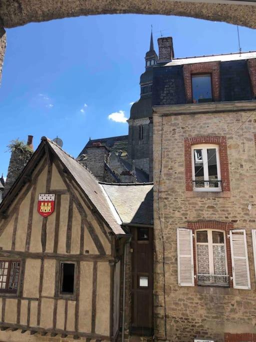 Appartement En Plein Coeur Historique De Dinan Extérieur photo